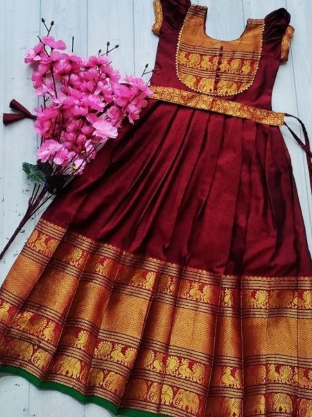 Girls Beautifully Stitched Narayan Pet Zari Weaving Gown 
