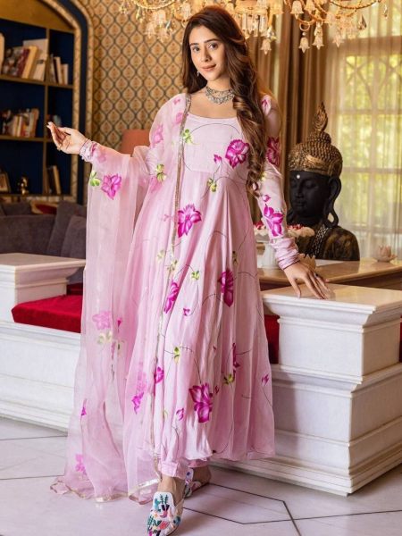 Most Attractive Flower Georgette Gown With organza Dupptta Kurti With Dupatta Wholesale