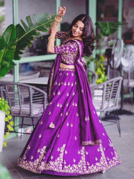New Party Wedding Purple Designer Lehenga Choli 