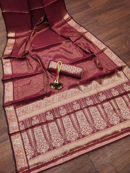 Premium Soft Kanjivaram Silk Saree With Zari Weaving Pattern 