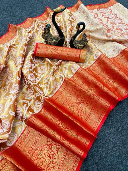 Pure Kanjivaram Silk Saree With Weaving Border 