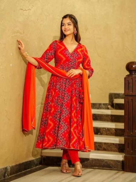 Red Georgette Gown With Nazneen Dupptta  Kurti With Dupatta Wholesale