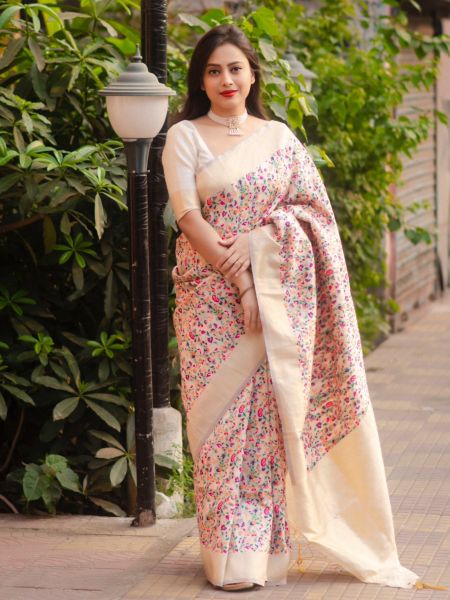 Soft silk saree with floral design  grand border   pallu  running blouse Patola Silk Sarees Wholesale