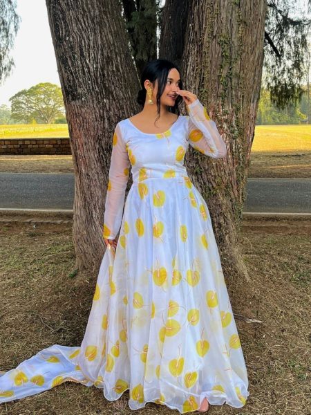 White With Yellow  Leaf Print Georgette Anarkali With Duppta Collection Plus Size Kurti / Gown