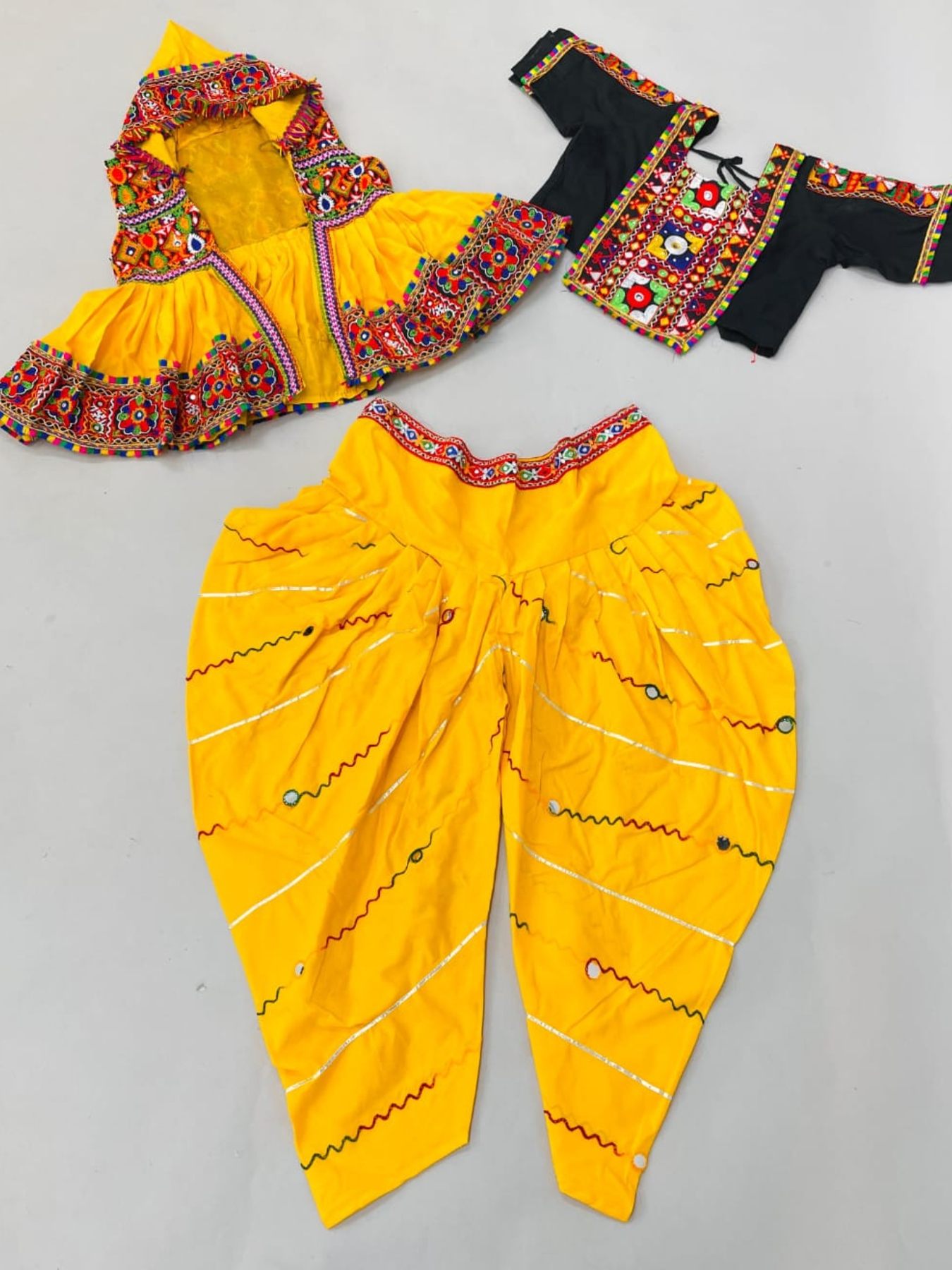 Full Flair Multi Color Navratri Chaniya Choli With Alluring Pattern -  Palkhifashion #palkh… | Navratri chaniya choli, Indian clothes online,  Indian designer outfits