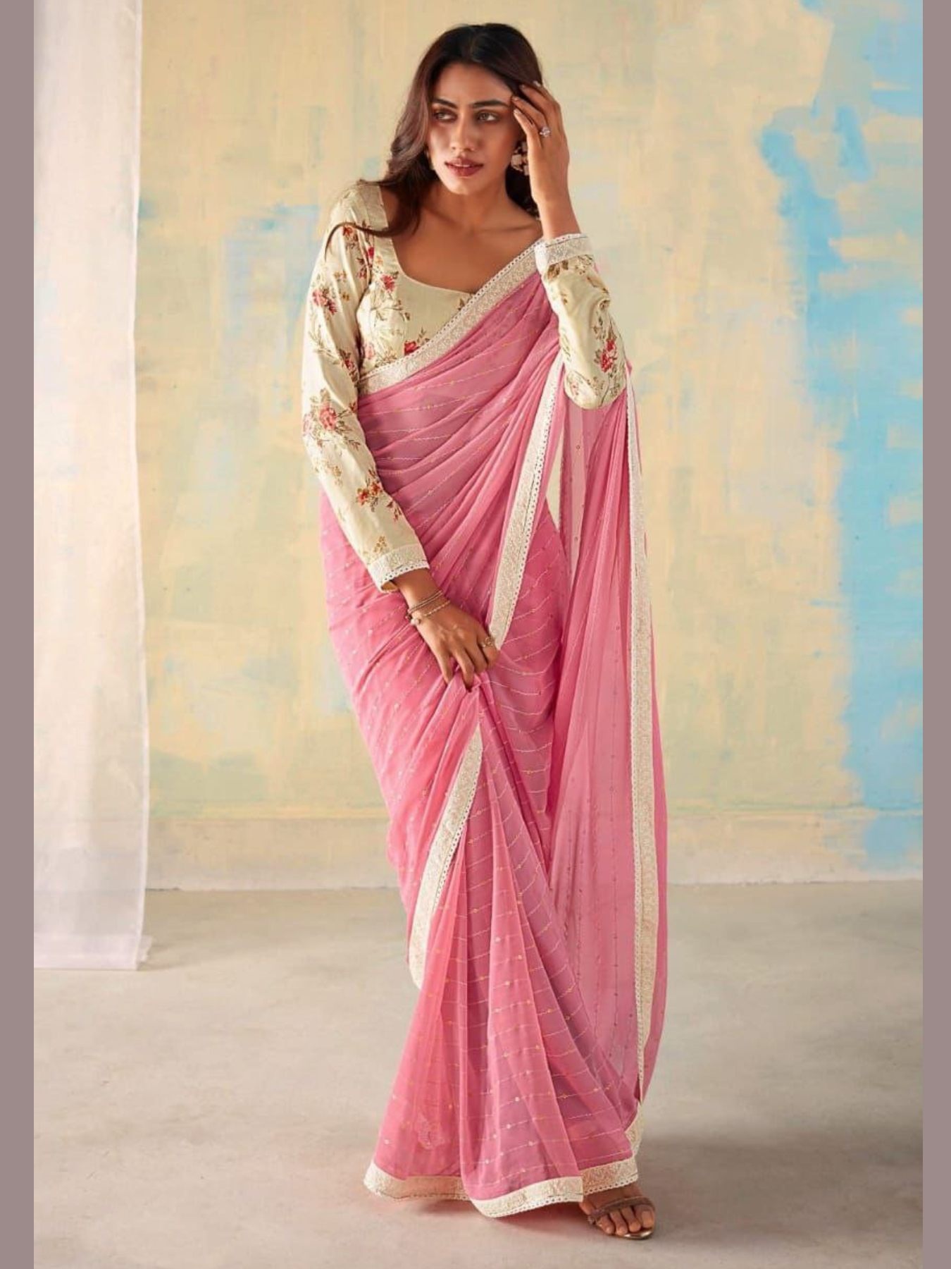 Buy bollywood replica sarees wholesale price online via supplier in India