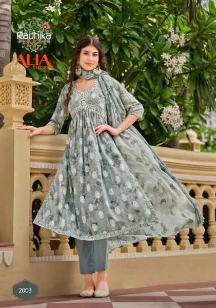 Alia Cut Embrodery Kurti Set 3 Piece Kurti Set