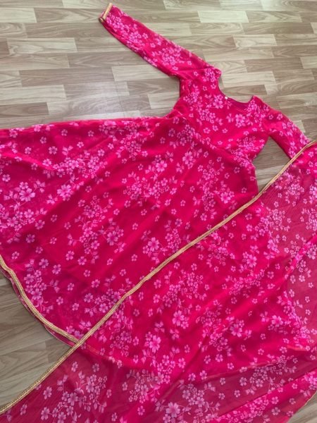 Attractive Printed Georgette Floral Gown With Dupatta Kurti With Dupatta Wholesale