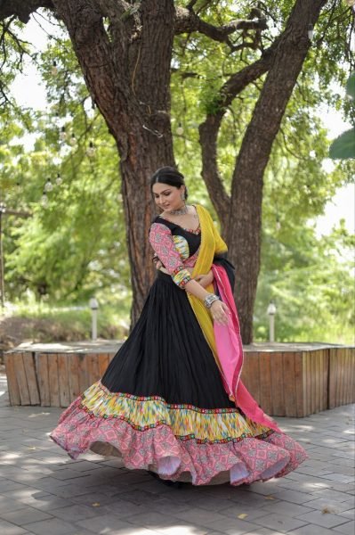 Attractive Reyon Lehenga Choli Dupatta Set Navratri Lehnega Choli