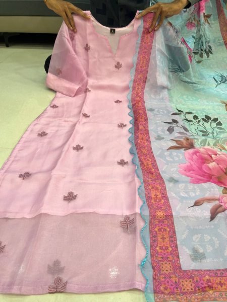 Baby Pink Organza Kurti Set with Embroidered Detail   Aqua Floral Dupatta Ready to Wear Elegance 3 Piece Kurti Set