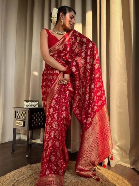 Beautiful Art Silk Jacquard Border Saree Silk Sarees Wholesale