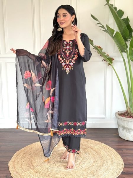 Beautiful Chanderi Kurti set with Embroidery  work and Tebby Silk Dupatta 3 Piece Kurti Set