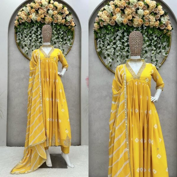 Beautiful Faux Georgette Gown Pant   Dupatta  3 Piece Kurti Set