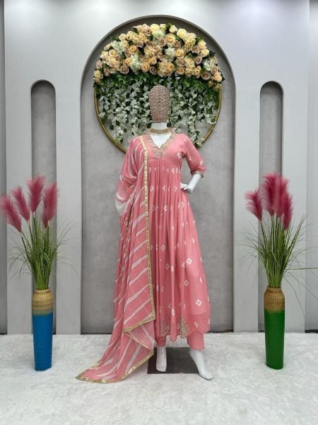Beautiful Faux Georgette Gown Pant   Dupatta  3 Piece Kurti Set
