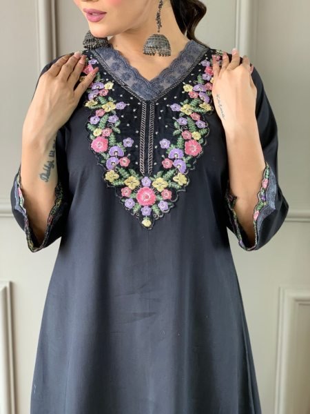 Beautiful Latest Black Color chanderi Silk Kurti set in Wholesale Rate 3 Piece Kurti Set