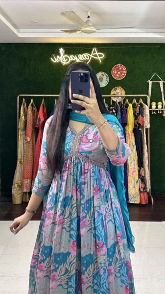 Beautiful Party Wear Muslin Alia Cut Suit 3 Piece Kurti Set