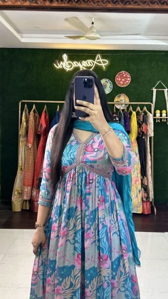 Beautiful Party Wear Muslin Alia Cut Suit 3 Piece Kurti Set