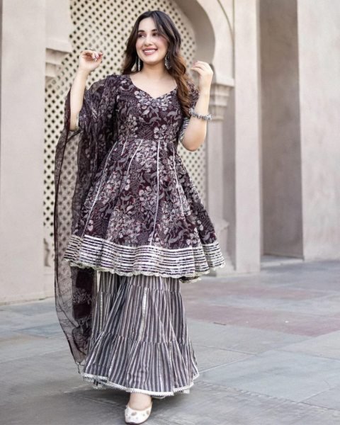 Beautiful Pure Cotton Sharara Set With Lace Gotta Work  3 Piece Kurti Set