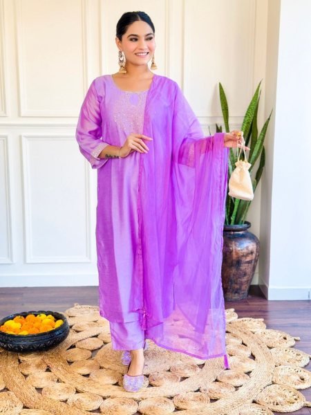 Beautiful lavender    Chanderi In Embroidery work with Tebby Naylon Dupatta