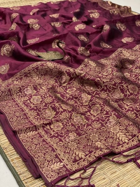 Beautiful Soft Silk Saree With Zari Weaving  Silk Sarees Wholesale