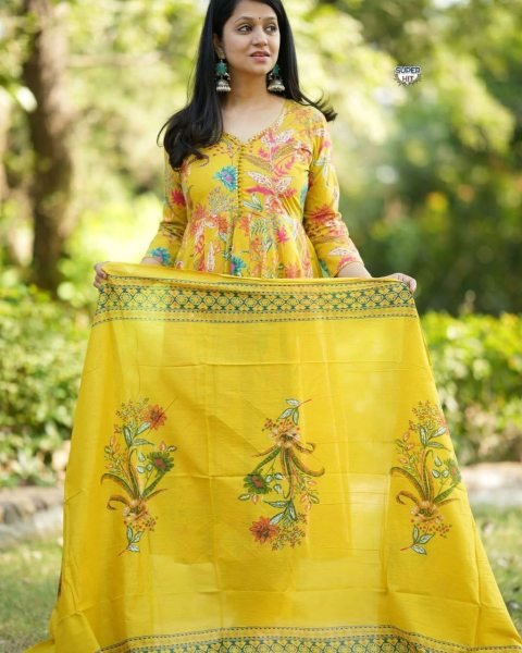 Best Kurtis Wholesaler in Surat at Low Prices Summer Cotton kurti 3 Piece Set Anarkali Kurtis 