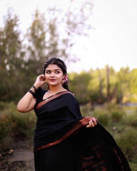 Black Banarasi Soft Silk Saree  Banarasi Saree Wholesale