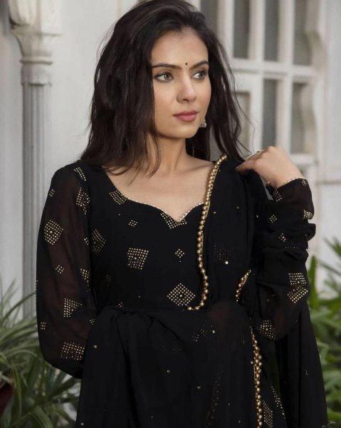 Black Color Fox Georgette Gold Print Kurti With Dupatta  Kurti With Dupatta Wholesale