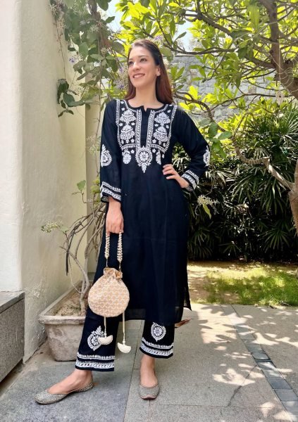 Black Color Rayon Cotton Kurti With Pant  Kurti With Bottom Wholesale