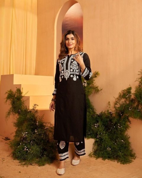 Black Color Rayon Cotton Kurti With Pant  Kurti With Bottom Wholesale