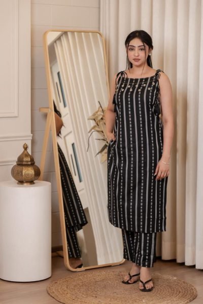 black cotton spaghetti kurti mirror and katha work sleeveless top for women Kurti With Bottom Wholesale