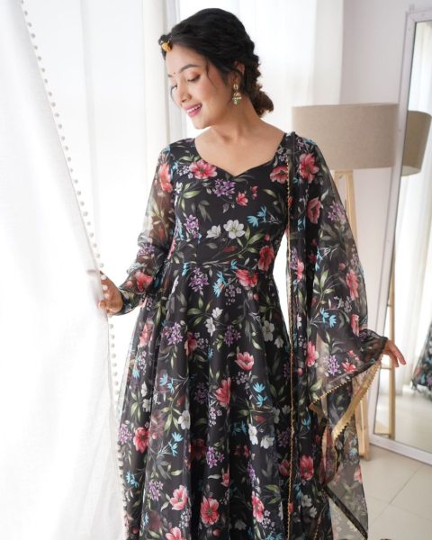 Black Flower  Print Georgette Anarkali With Duppta Collection Plus Size Kurti / Gown