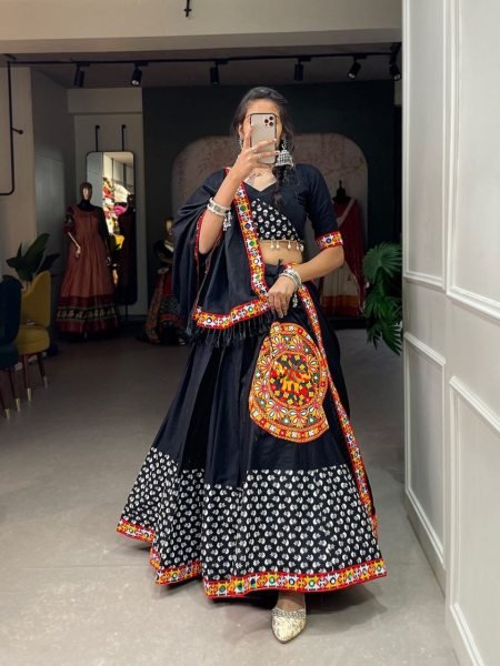  BLACK PURE COTTON PRINTED GAMTHI WORK GUJARATI CHANIYA CHOLI Navratri Lehnega Choli