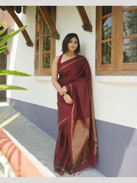 Buy Banarasi Soft Silk Saree With Zari Weaving  Banarasi Saree Wholesale