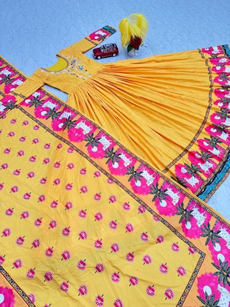 Buy Ethnic  Anarkali Suits Online for Womens  Anarkali Kurtis 