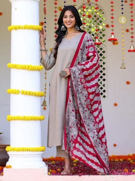 Buy women casual wear rayon kurti set with printed rayon blend dupatta  3 Piece Kurti Set