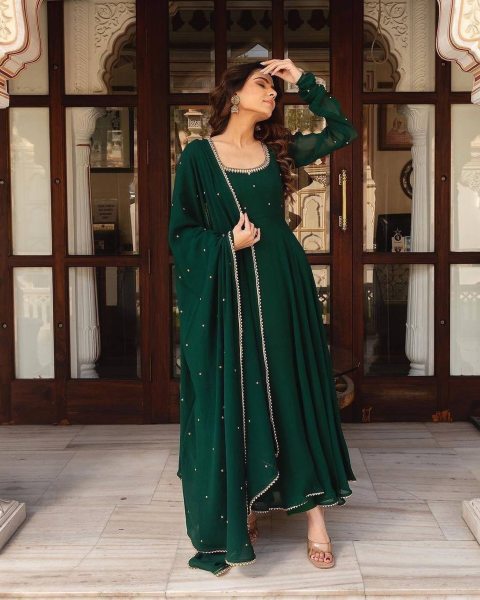 Casual Wear Green Color Georgette Gown With Dupatta   Anarakali Gown Wholesale