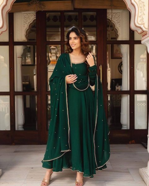 Casual Wear Green Color Georgette Gown With Dupatta   Anarakali Gown Wholesale