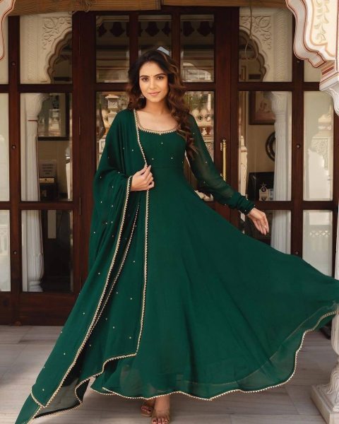 Casual Wear Green Color Georgette Gown With Dupatta   Anarakali Gown Wholesale