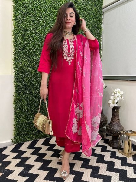 Chic crafted Viscose Chanderi Kurti Set with Printed Tebby Silk Dupatta at Manufacturer Rate 