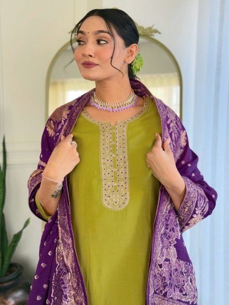 Chic Lime Green Embroidered Kurti Set with Jacquard Dupatta At Wholesale Price 3 Piece Kurti Set