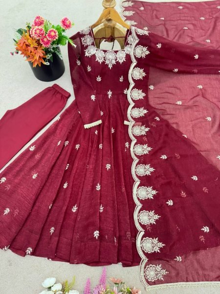 Chic Red Fully Stitched 4 Meter Flair Gown with Embroidered Dupatta for Exporters Plus Size Kurti / Gown