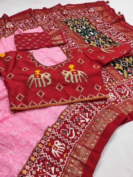 Chikankari Lucknowi Chikankari Georgette Saree with Patola Foil Border & Dual Blouse Georgette Sarees Wholesale