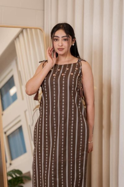 cotton spaghetti kurtis mirror and katha work sleeveless tops for women  Kurti With Bottom Wholesale