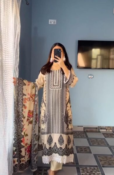 Cream Muslin Party Wear Fully Stitched Kurta Set With Digital Print Printed Kurtis