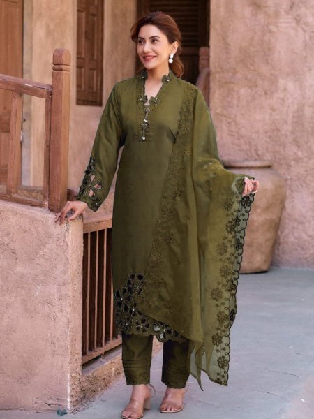 Crystal Viscose Embroidered Kurta Set with Cut Work     Wholesale Traditional Festive Wear Embroidery Suits Wholesale