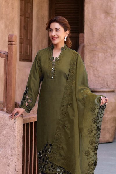 Crystal Viscose Embroidered Kurta Set with Cut Work     Wholesale Traditional Festive Wear  Straight Cut Long Kurtis