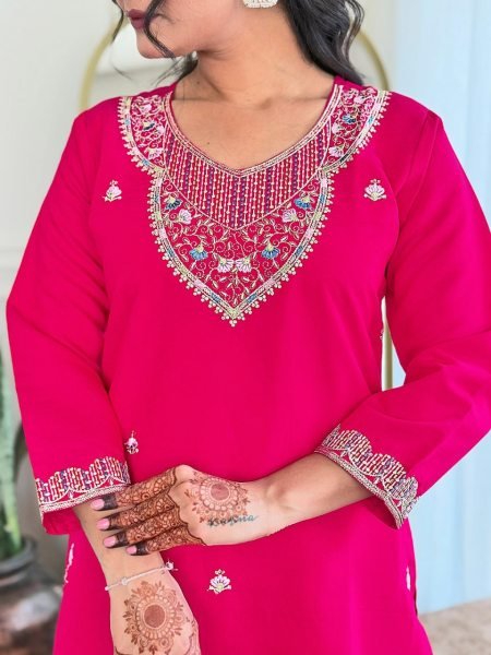 Cutting-edge Viscose Chanderi Embroidered Kurti Set with Linen Dupatta At Best Rates – Sizes S to XXL  3 Piece Kurti Set