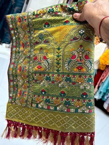 Designer Wedding Kanchipuram Silk Saree with Kashmiri Embroidery & Stone Work Designer Wedding Sarees Wholesale