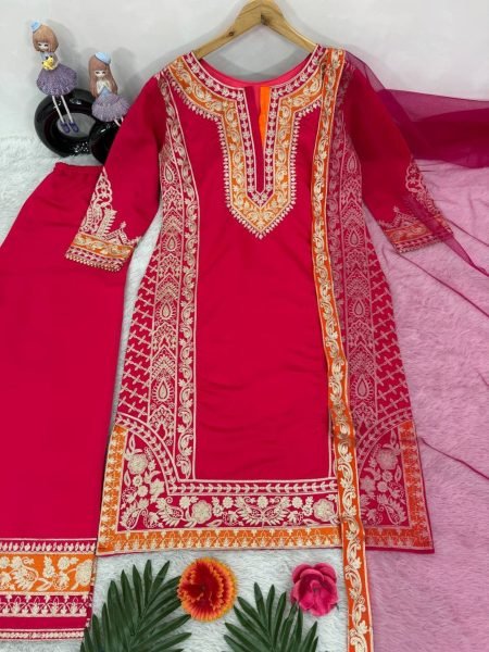 DESINGNER HEAVY ROMAN SILK SUIT Pakistani Suits Wholesale