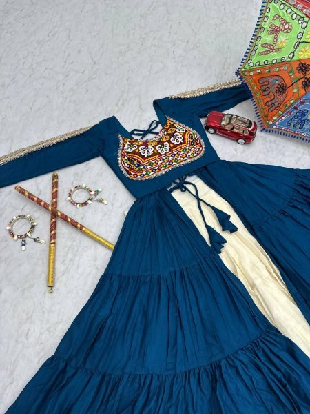 Dual Tone Cotton Mirror Work Lehenga Choli Set Elegant Navratri Outfit for International Buyers Navratri Lehnega Choli